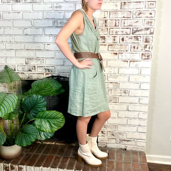 LUNGO L’ARNO Soft Green Linen Rosette Scoop Neck Sleeveless Italian Mini Dress - Picture 2 of 9